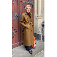 Anna V Berg - Harris Wharf - Cambio - friendly hunting